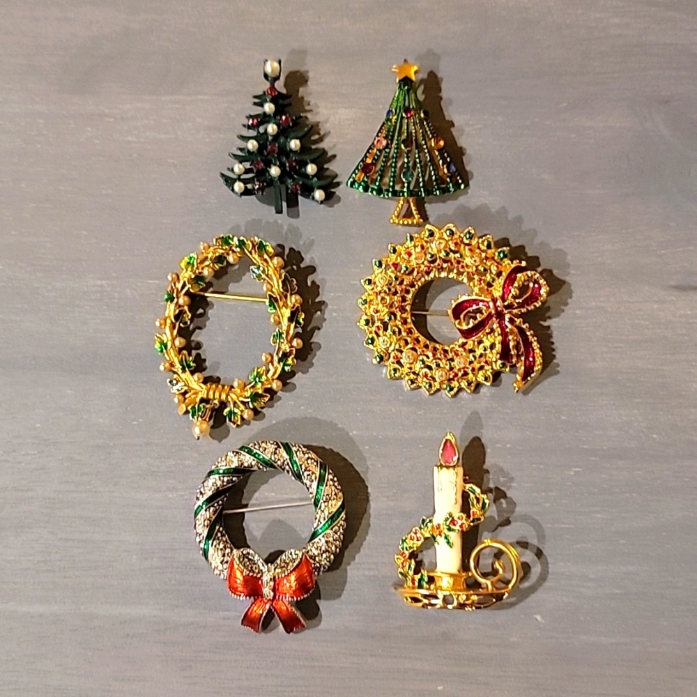 Vintage Brooch Collection - Christmas